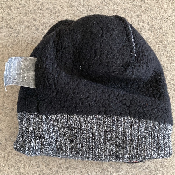 CANADA WEATHER GEAR Beanie Mittens Set Heather Gray - Picture 6 of 12